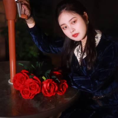 宝丽来模特
