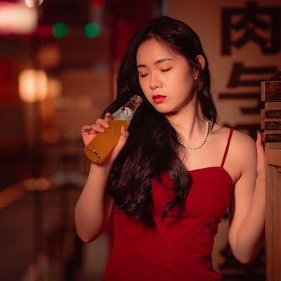 情绪模特