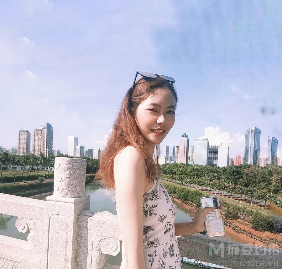 清新模特