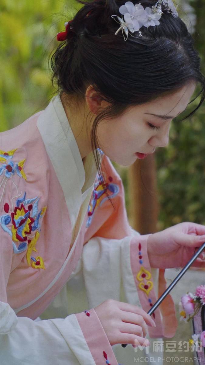 汉服模特