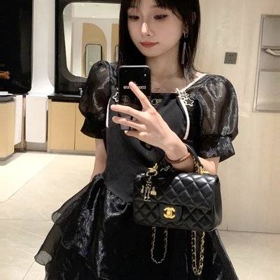 黑白模特