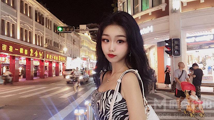 夜景模特