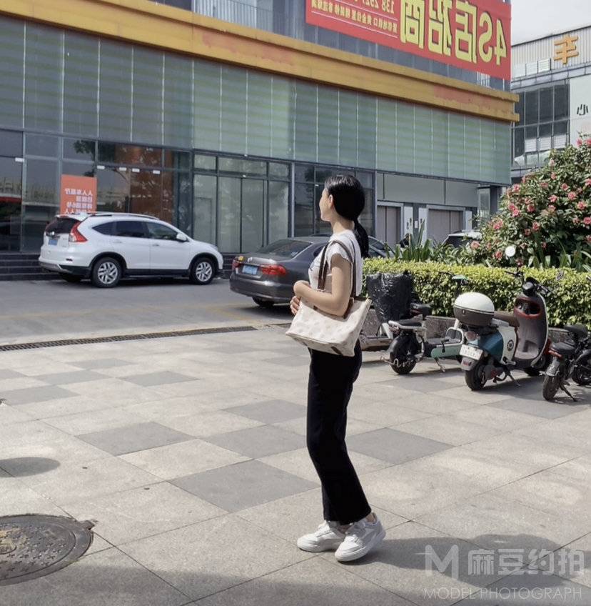 清新模特