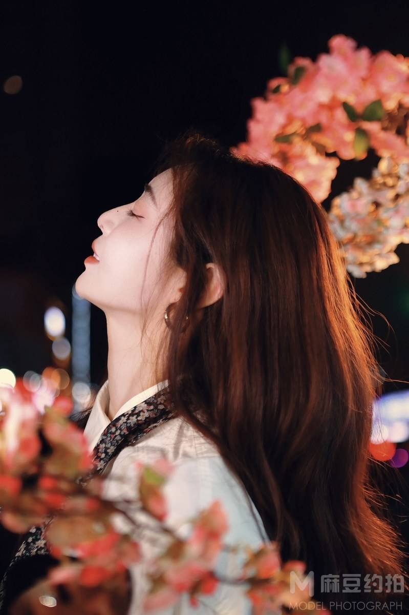 夜景模特