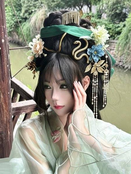 汉服模特