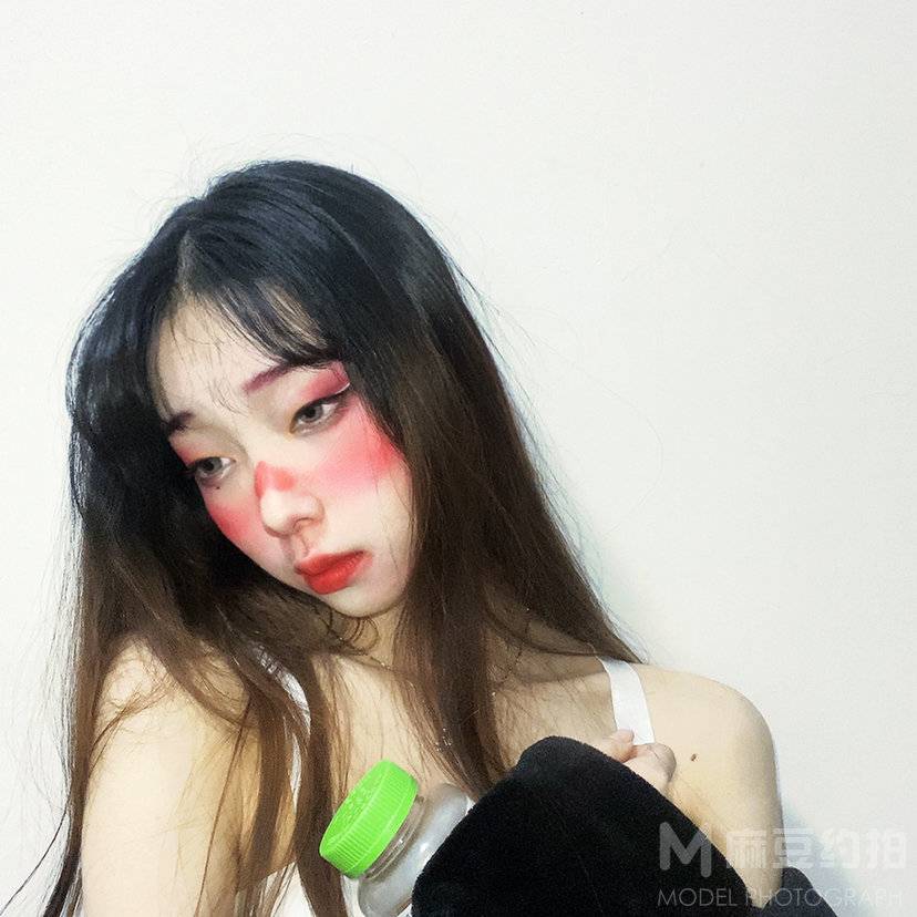 妆容模特