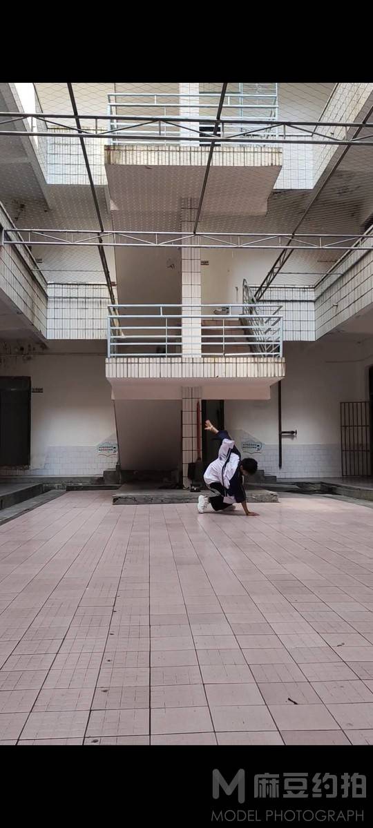 纪实模特