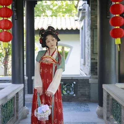 汉服模特