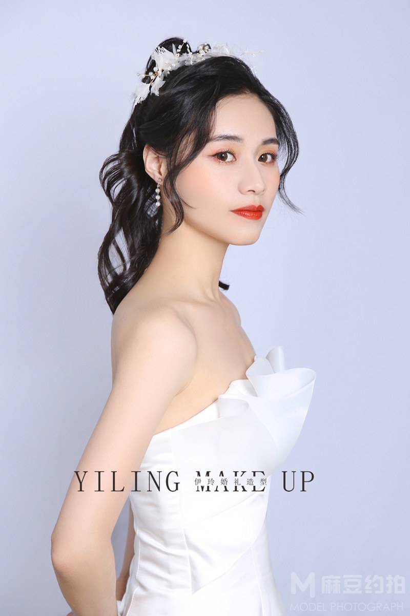 妆容模特
