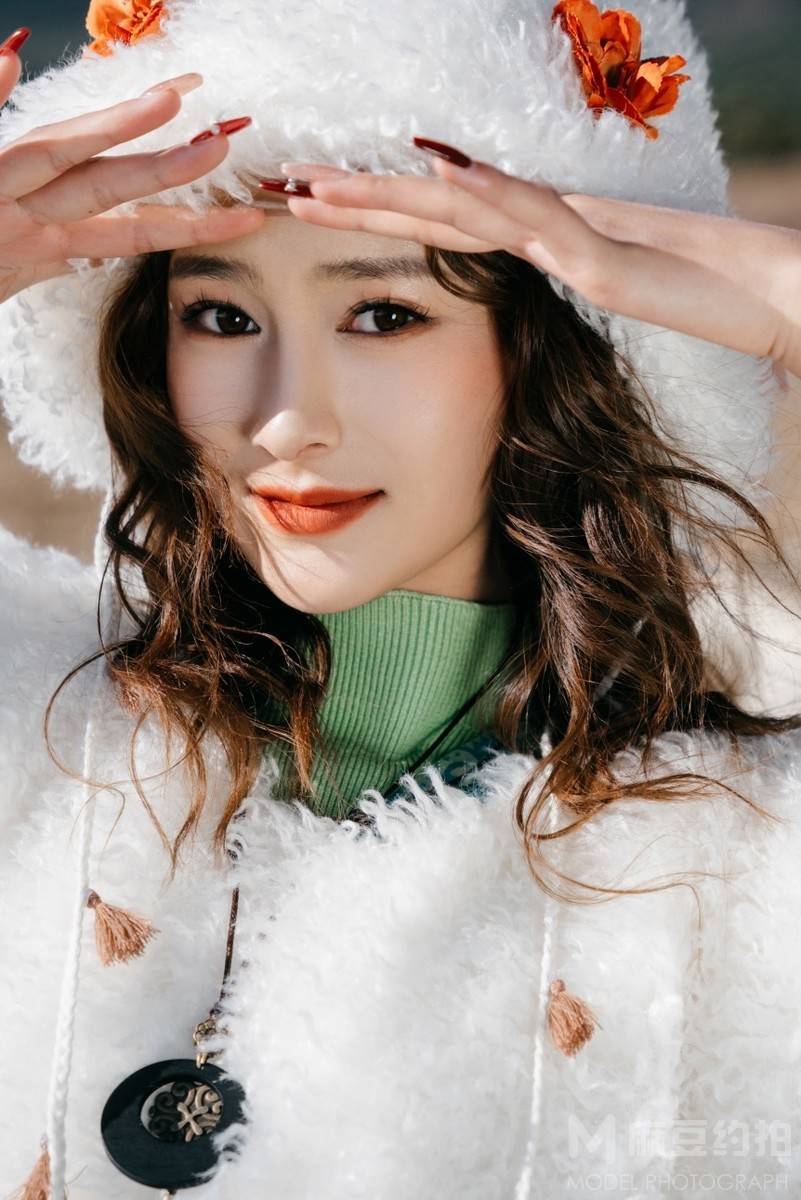 妆容模特