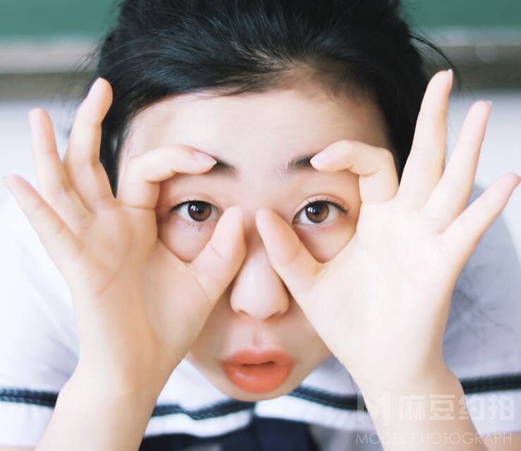 校园模特