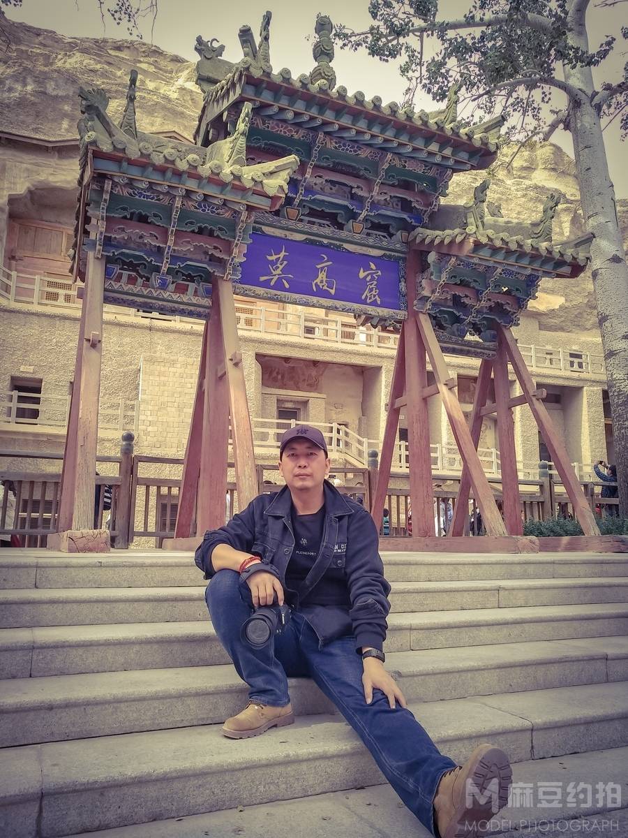 黑白模特