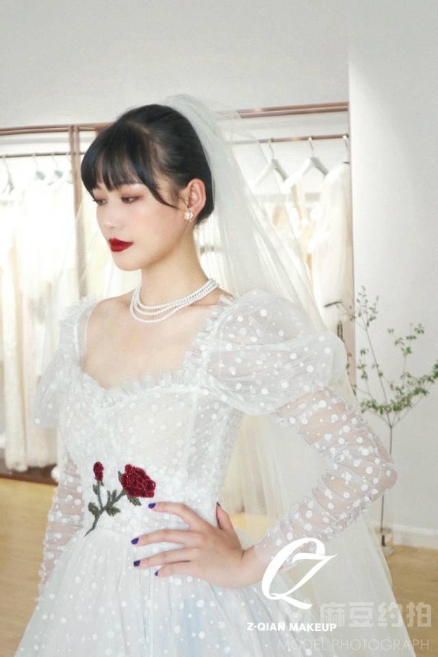 妆容模特