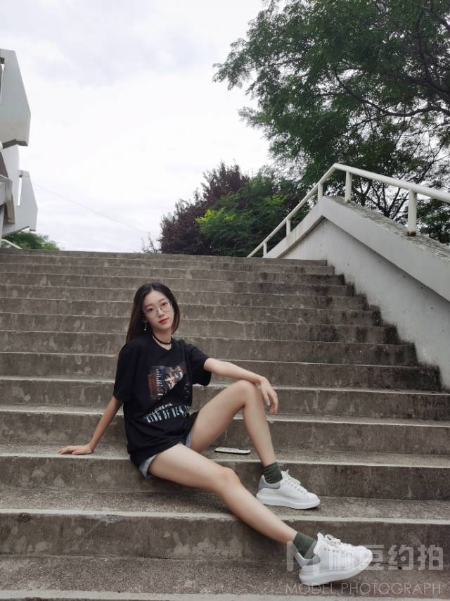 校园模特