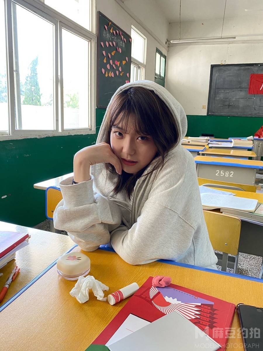 校园模特