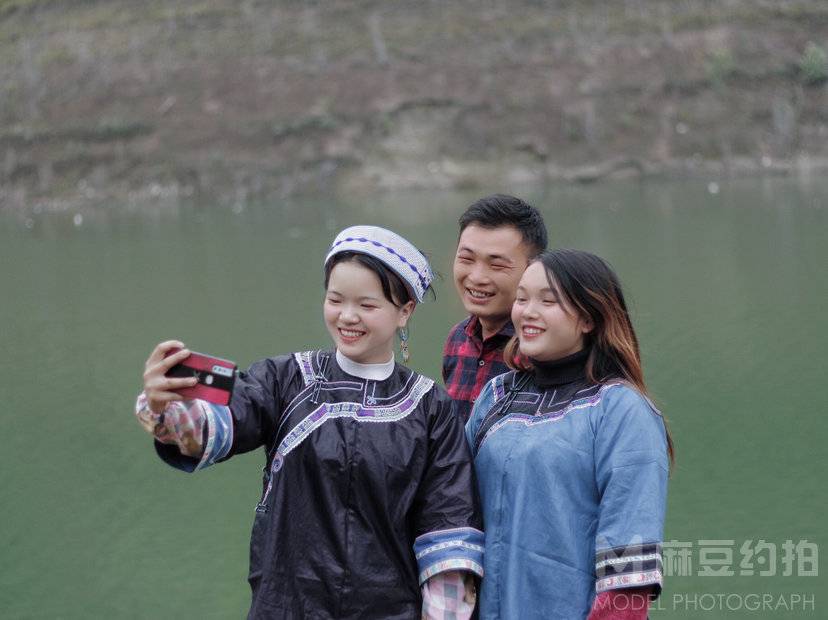 情绪模特