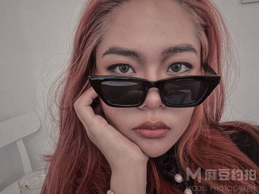 暗黑模特