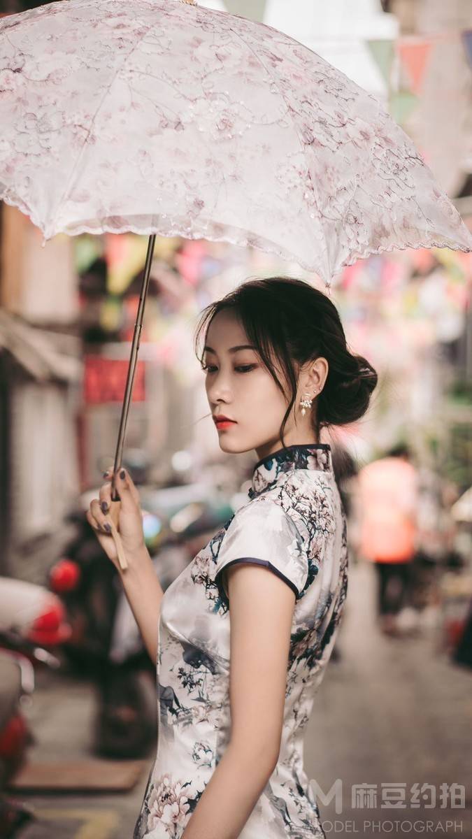 民国模特