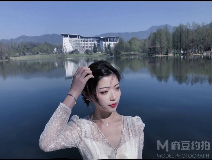 校园模特