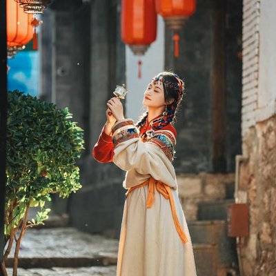 汉服模特