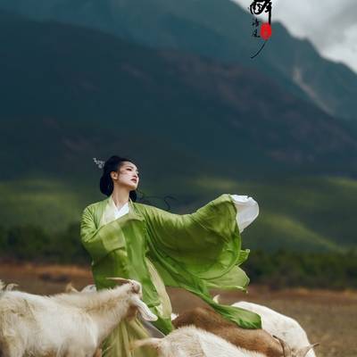 汉服模特