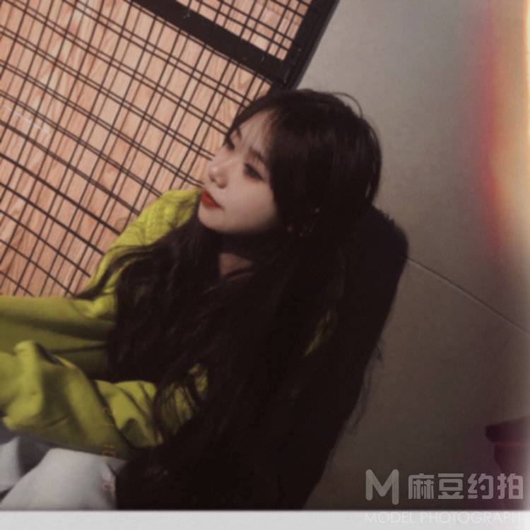 黑白模特