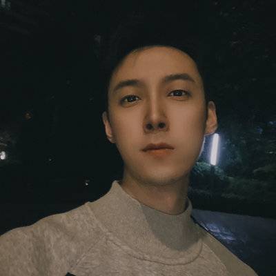黑白模特