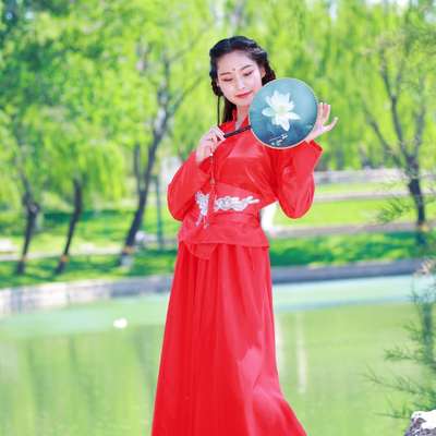 汉服模特