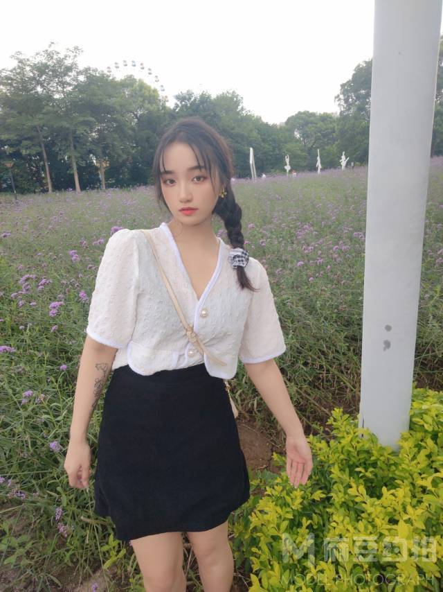 清新模特