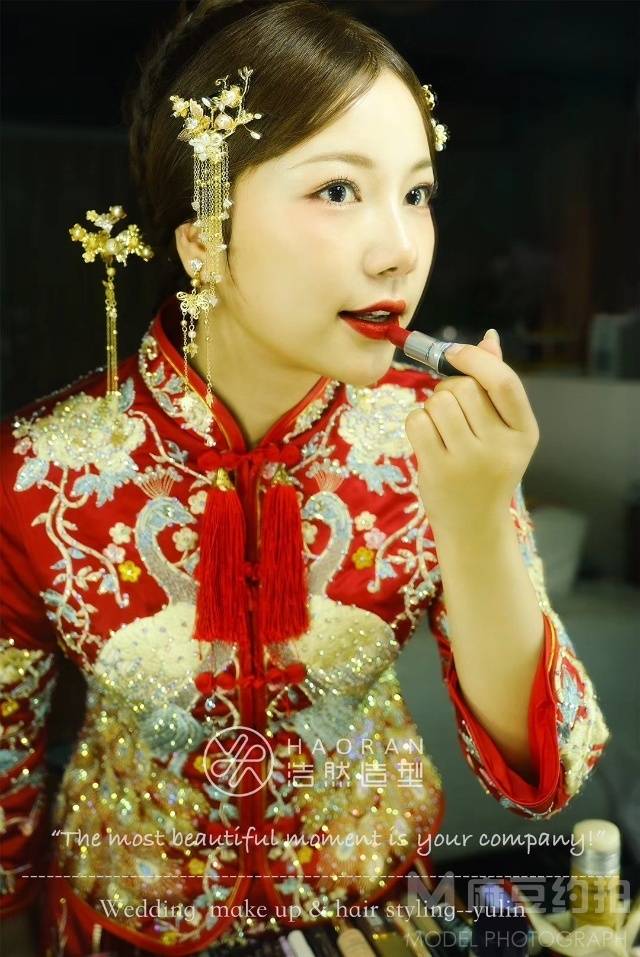 妆容模特