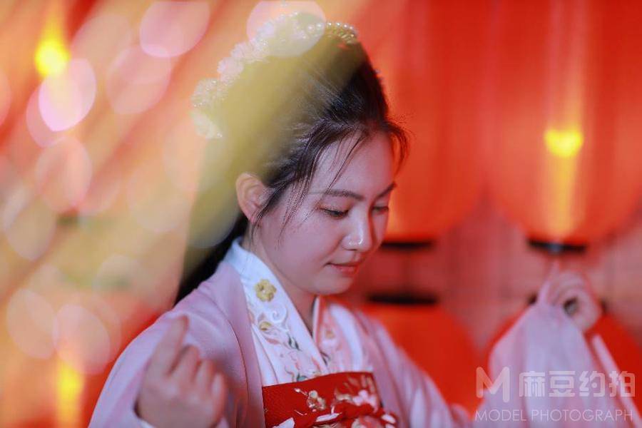 汉服模特