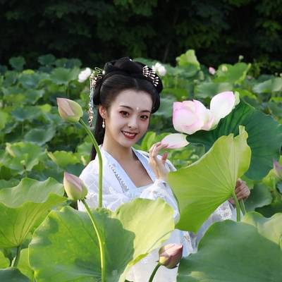 汉服模特