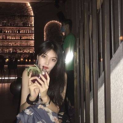 宝丽来模特