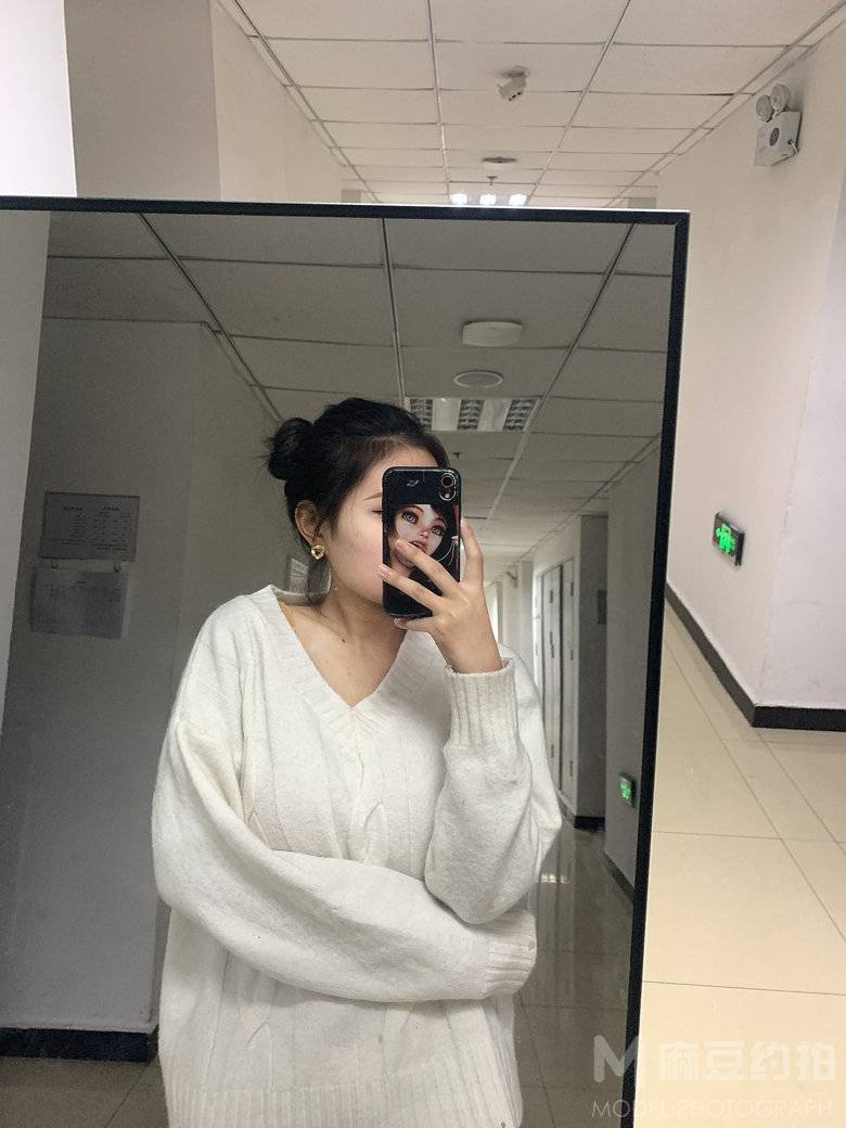 黑白模特