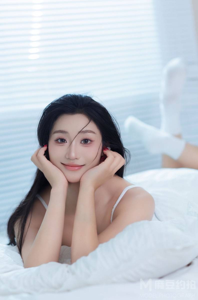 黑白模特