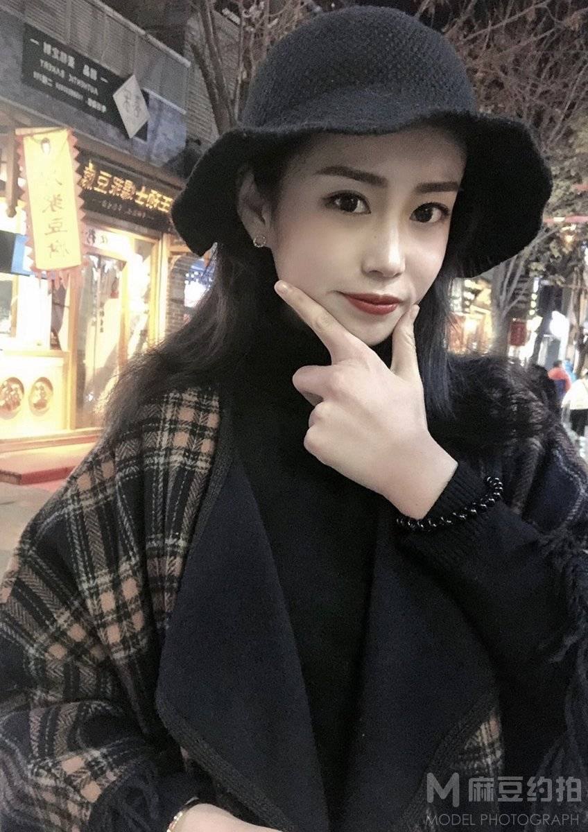 妆容模特