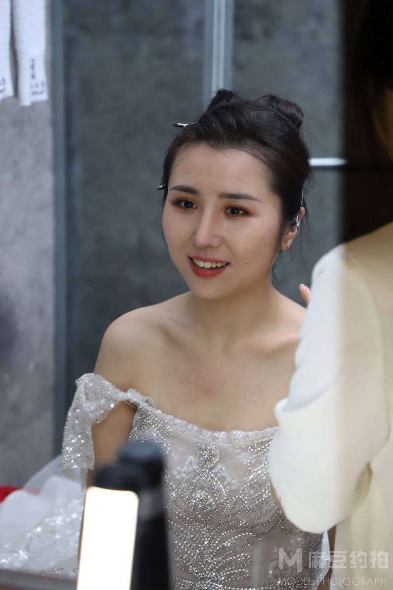 妆容模特