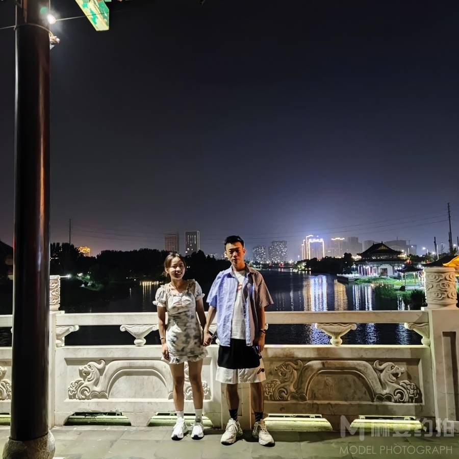 情侣模特