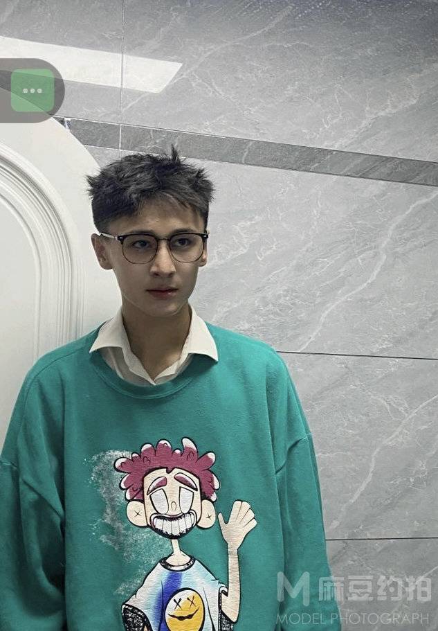纪实模特