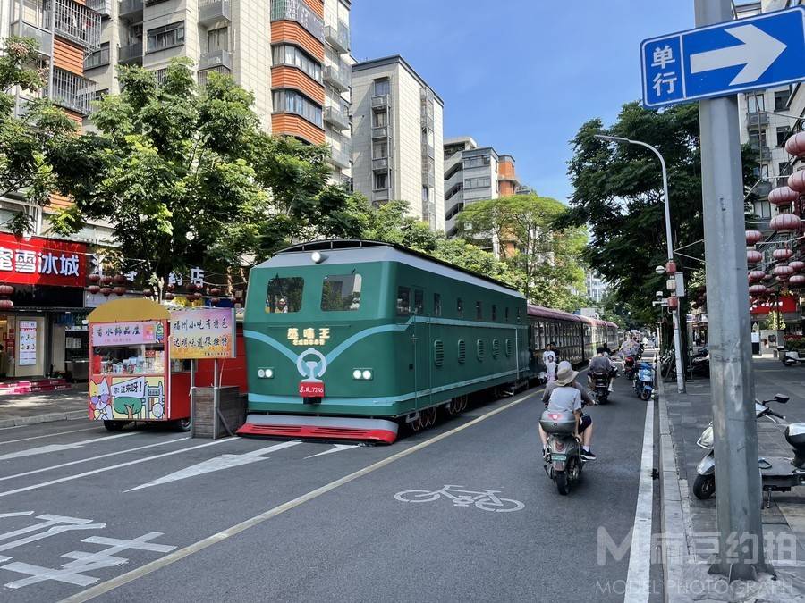 纪实模特
