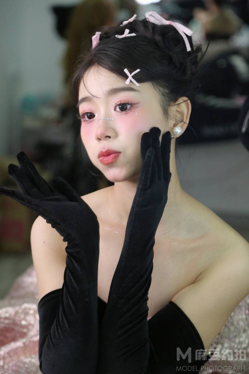 妆容模特