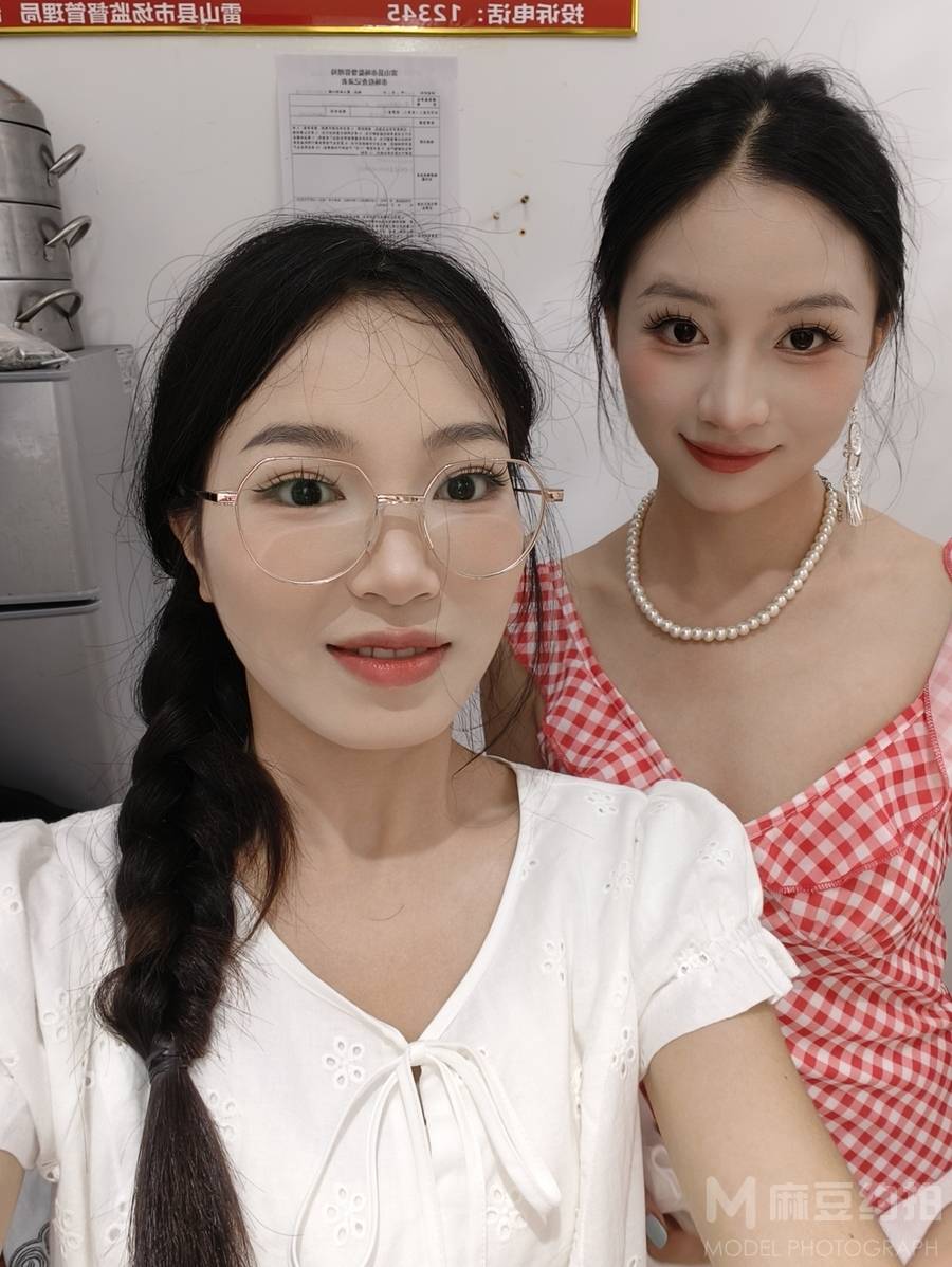 清新模特