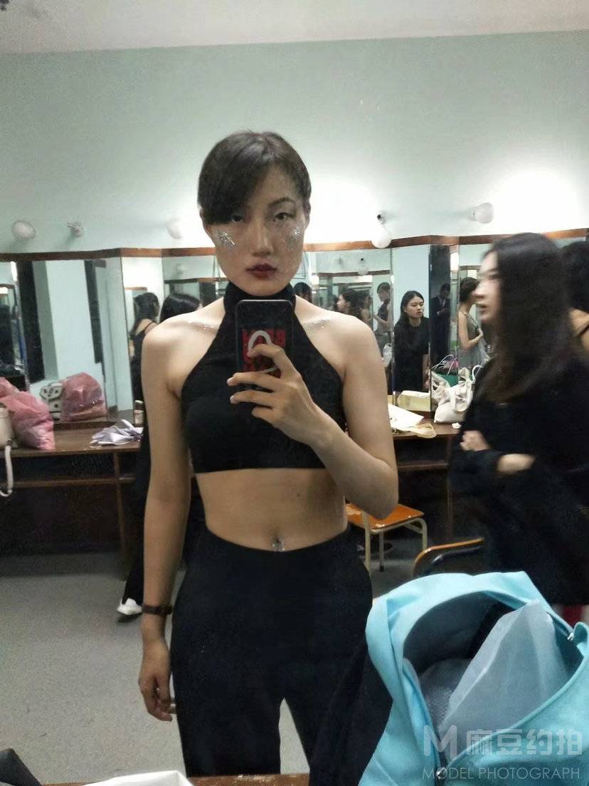 暗黑模特