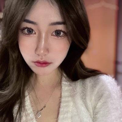 黑白模特