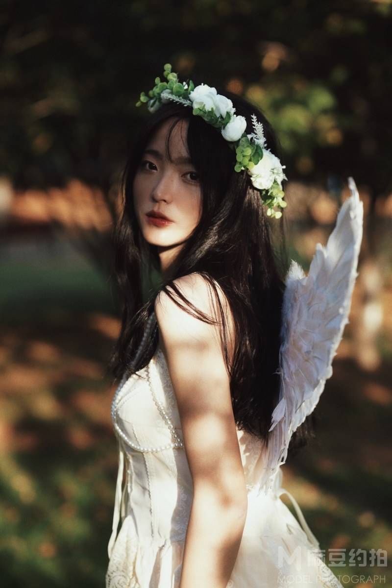 胶片模特