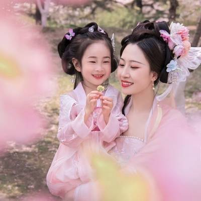 汉服模特