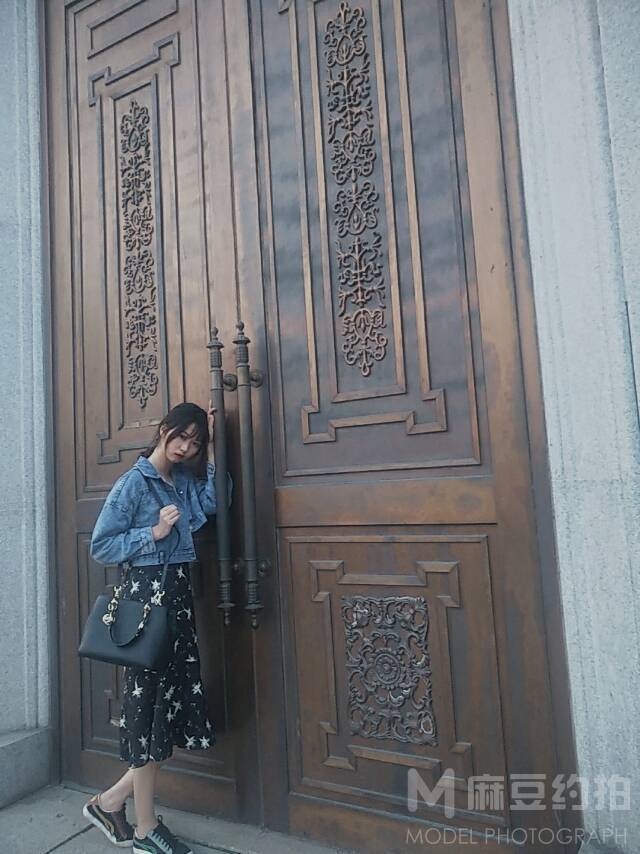 校园模特