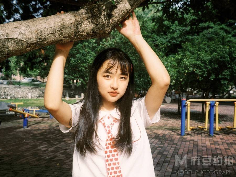 胶片模特