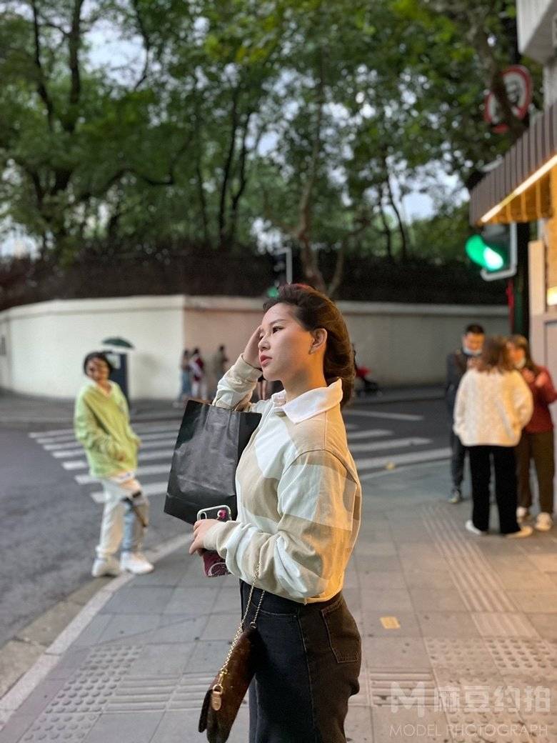清新模特