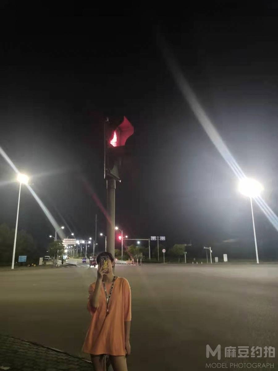夜景模特